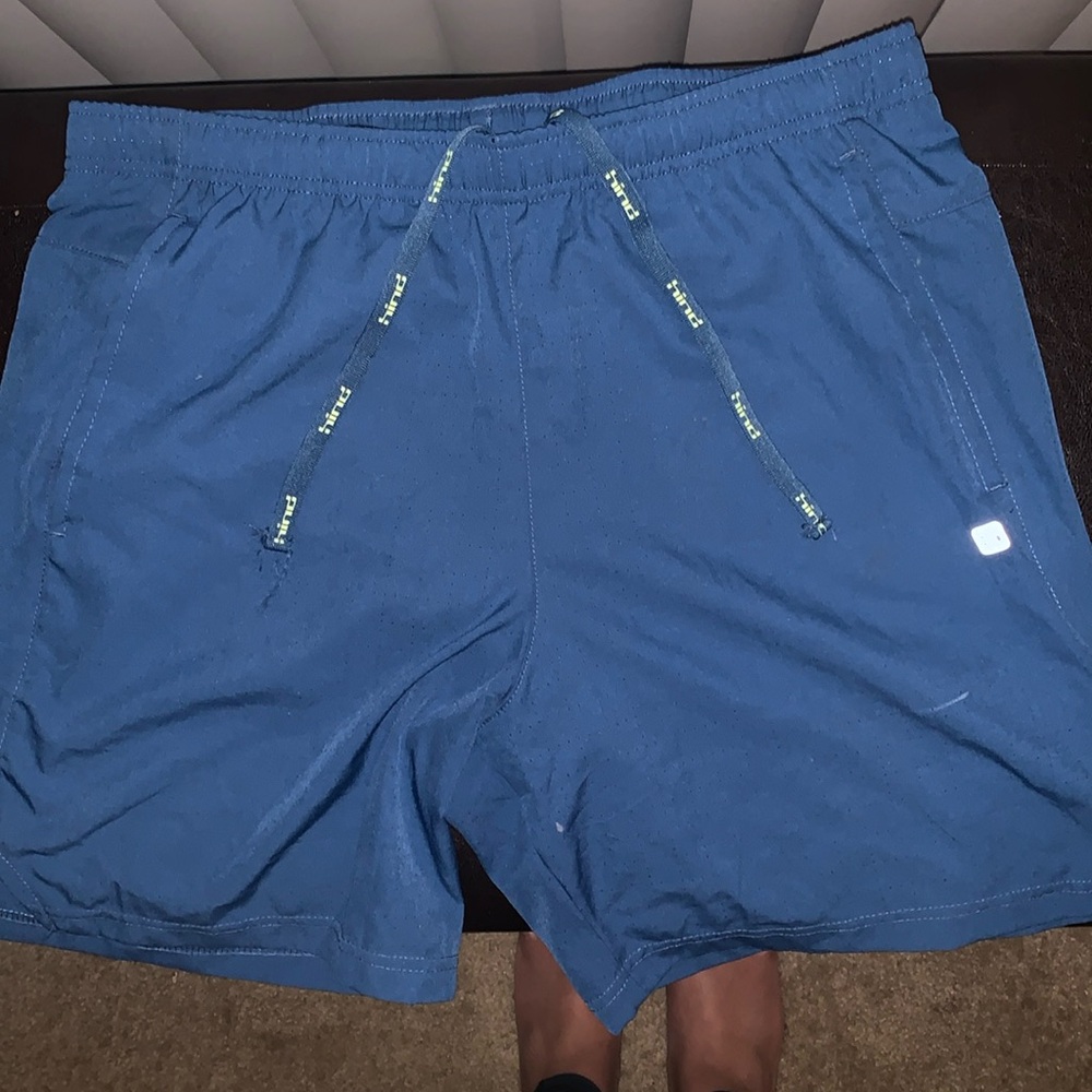 Hind performance shorts